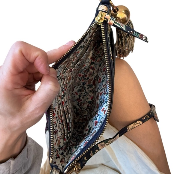 TORY BURCH Elegant Green Floral Women's Bag - Picture 6 of 10